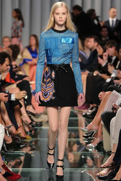 Look 35